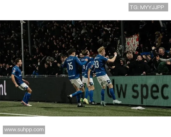 赫尔蒙德迎战FC埃因霍温两队争夺关键三分的精彩对决